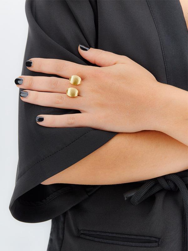 DANCING ÉLITE "BUBBLE" STATEMENT RING WITH TWO GOLD BOULES (SMALL)